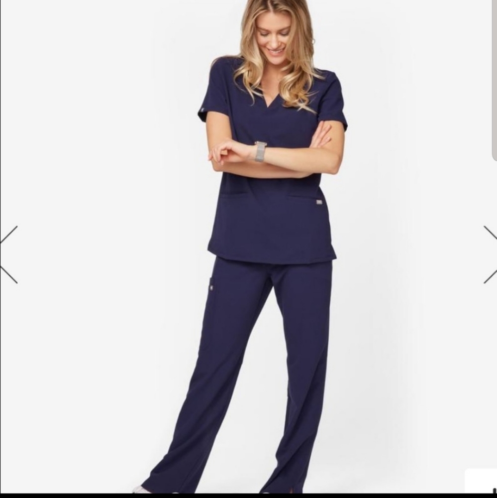 Navy figs scrub BOTTOM- M